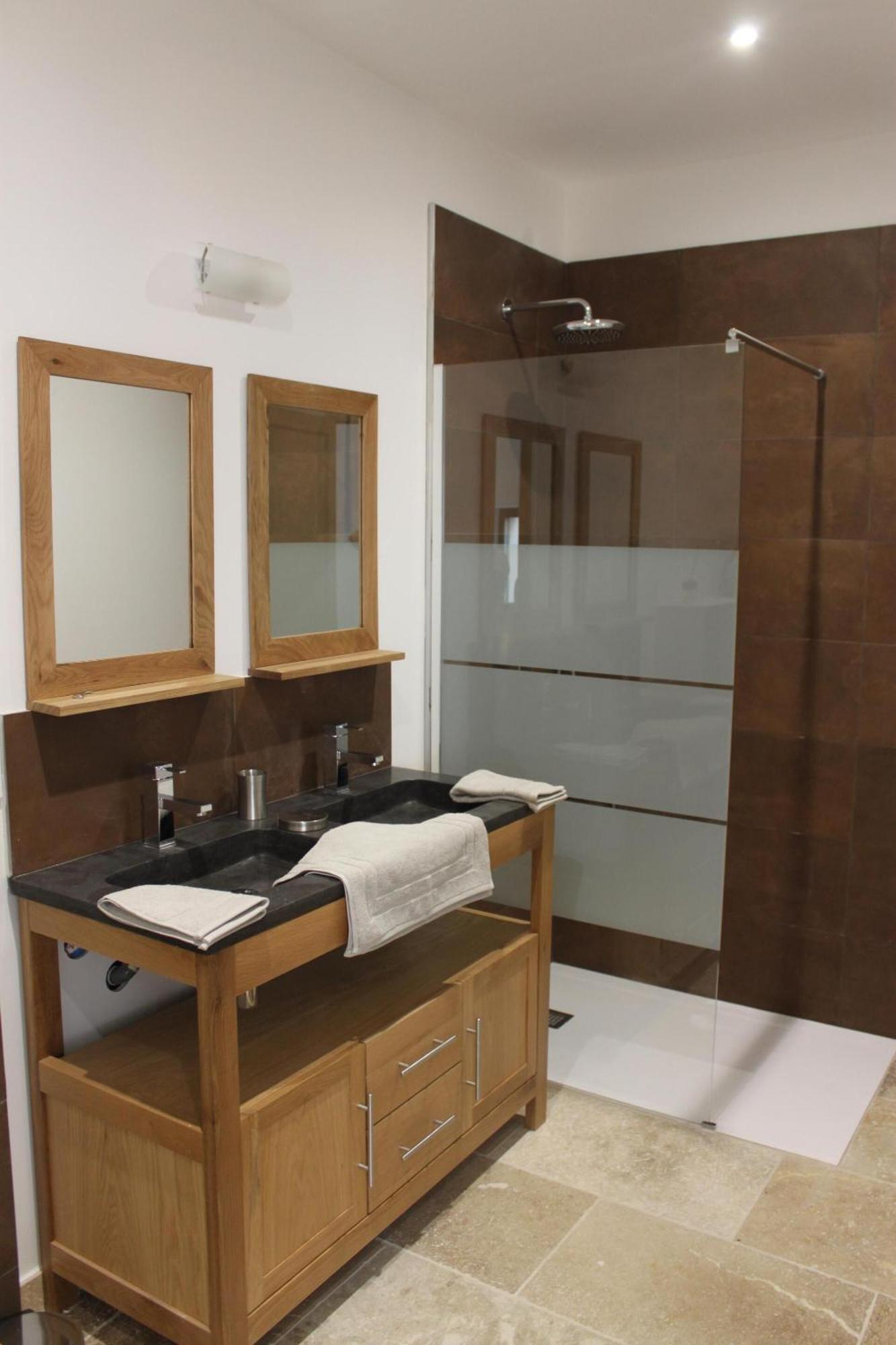 Les Secrets De L'Isle Apartment Room photo